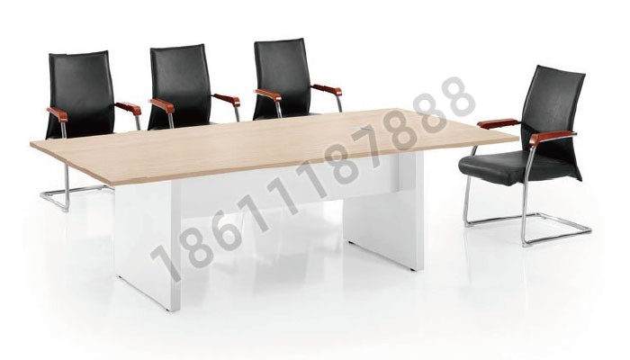 點(diǎn)擊查看商品:會(huì )議桌