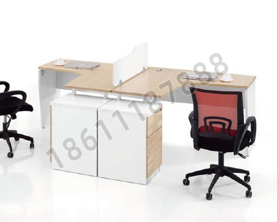 點(diǎn)擊查看商品:屏風(fēng)桌